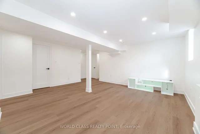 Additional image 33 of 290 Woodlawn Cres