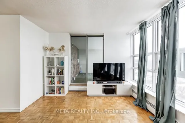 Additional image 8 of 3380 Eglinton Ave Unit 1101