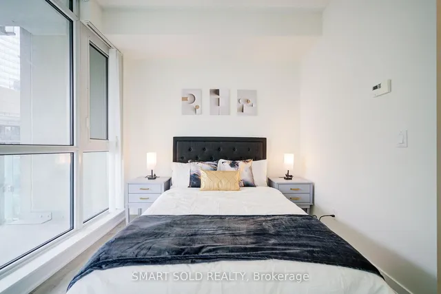 Additional image 17 of 199 Richmond St Unit 1402