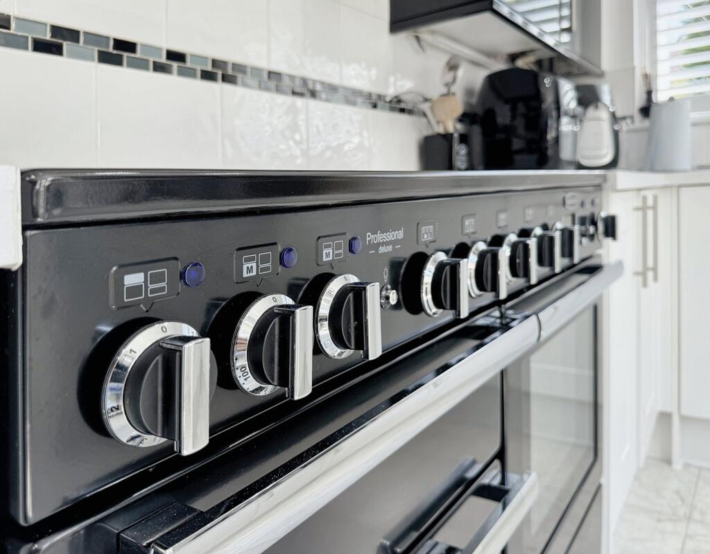 Additional image 8 of Towncourt Crescent, Petts Wood, Orpington, BR5