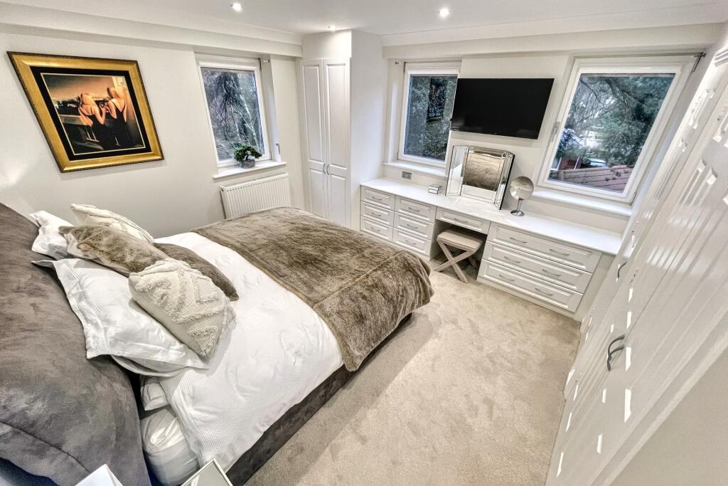 Additional image 26 of East Cliff