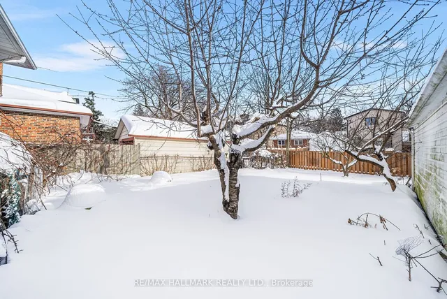 Additional image 25 of 37 Madawaska Ave