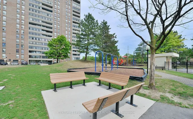 Additional image 7 of 15 Kensington Rd Unit 1405