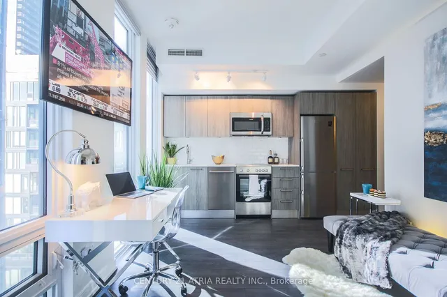 Additional image 21 of 28 Wellesley St Unit 1510