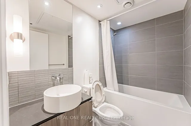 Additional image 20 of 161 Roehampton Ave Unit 2902