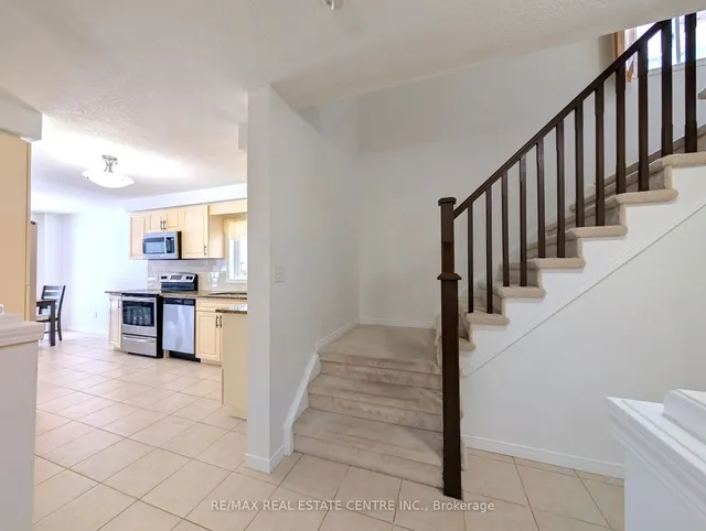 Additional image 9 of 434 Woodbine Ave