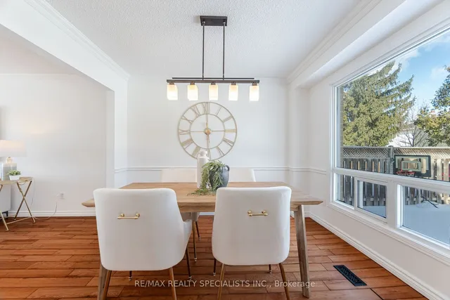 Additional image 9 of 563 Farmstead Dr