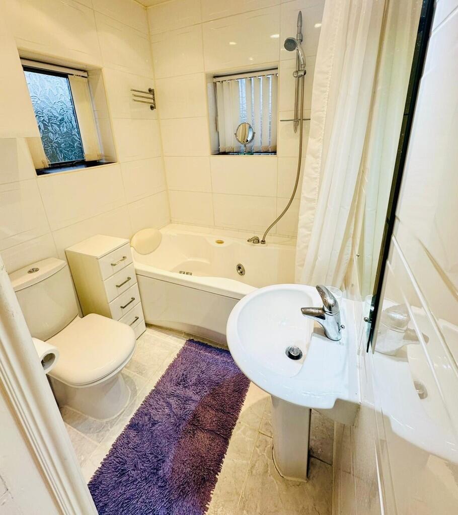 Additional image 17 of Woodvale Way, Bradford