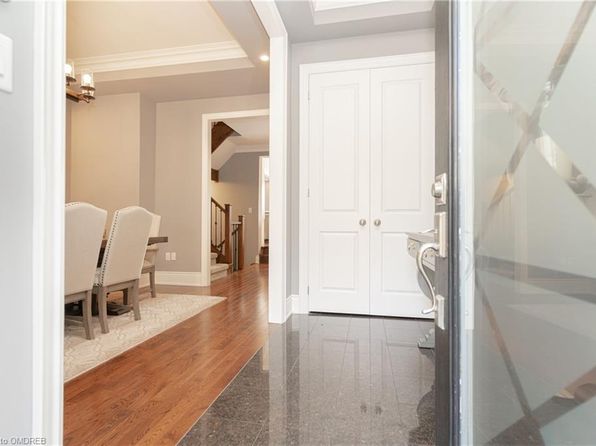 Additional image 3 of 216 Rebecca St, Oakville, ON L6K 1J9