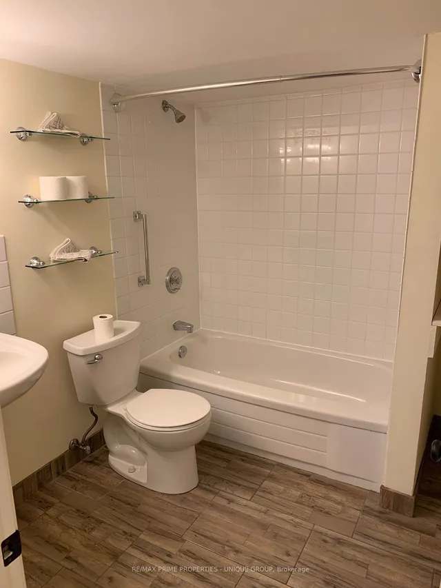 Additional image 10 of 32 Woodington Ave