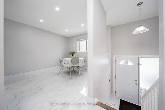 Additional image 8 of 24 Carleton Pl