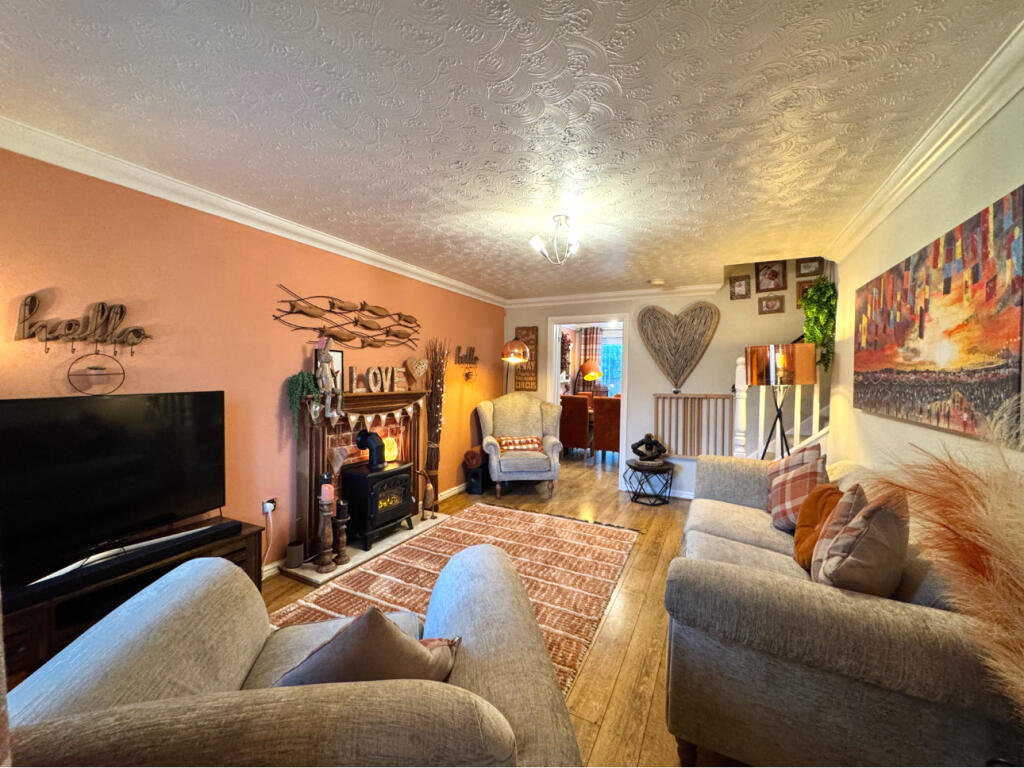 Additional image 3 of Golygfa'R Eglwys, Pontypridd