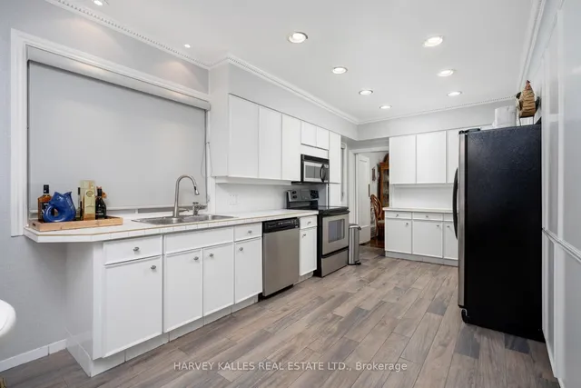 Additional image 19 of 17 Robinwood Ave