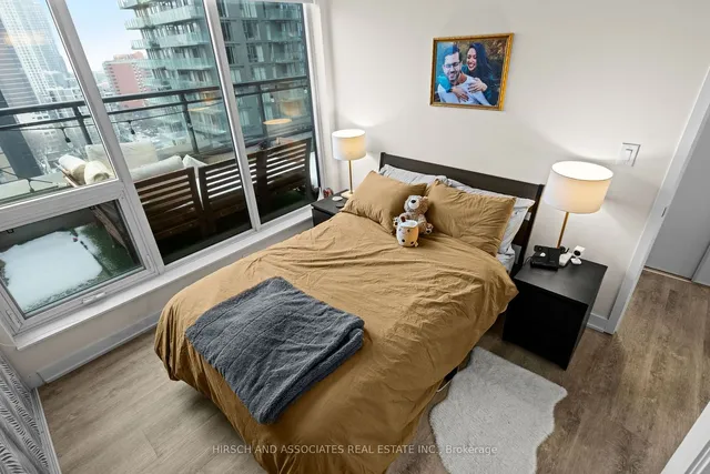 Additional image 19 of 17 Dundonald St Unit 1505