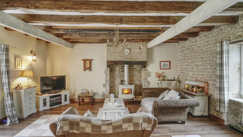 Additional image 3 of Poitou-Charentes, Charente, Pleuville, France