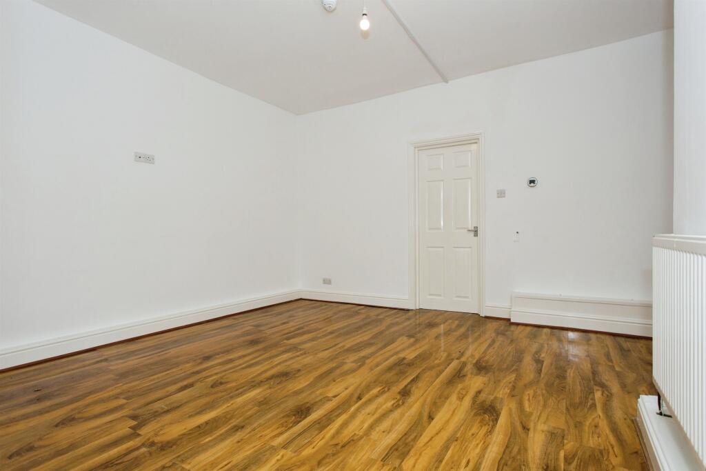 Additional image 10 of High Street, Newmarket