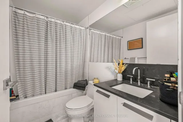 Additional image 18 of 42 Charles St Unit 1702