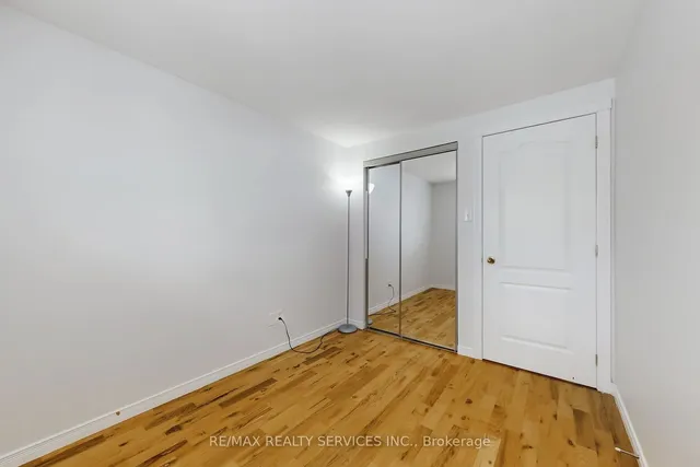 Additional image 27 of 7 Geneva Cres