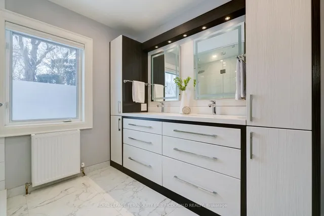 Additional image 20 of 125 Chaplin Cres