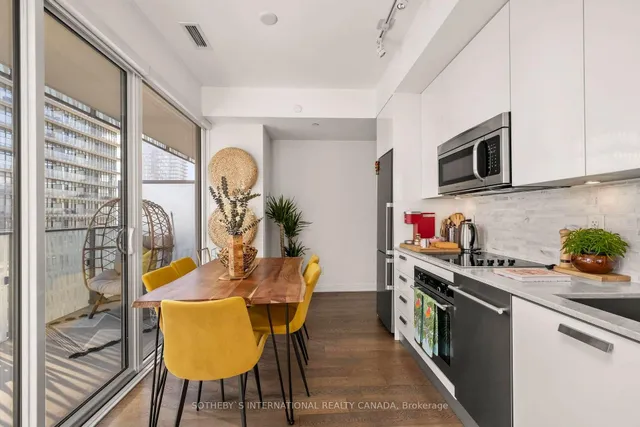 Additional image 11 of 42 Charles St Unit 1702