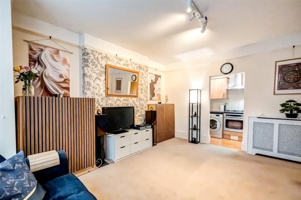 Additional image 8 of Shakespeare Road, Worthing, West Sussex, BN11