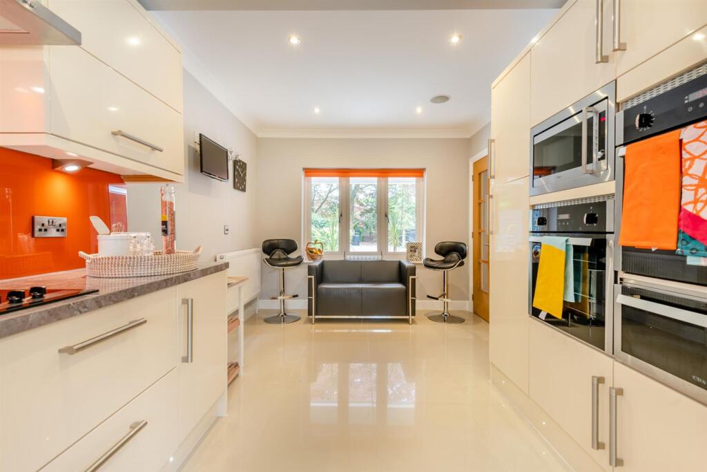 Additional image 17 of Woodland Walk, Ferndown