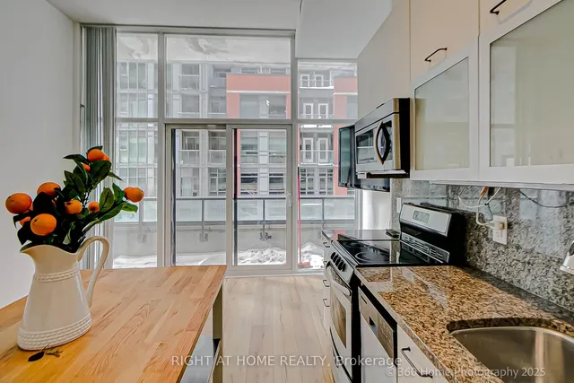 Additional image 24 of 36 Lisgar St Unit 306