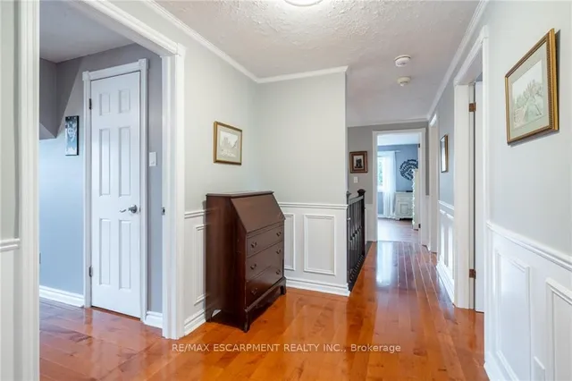 Additional image 15 of 3300 Lakeshore Rd