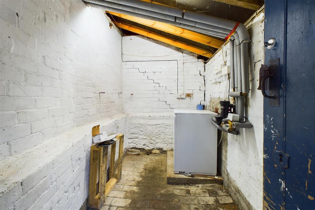 Additional image 19 of DETACHED | UPDATING | BADGWORTH