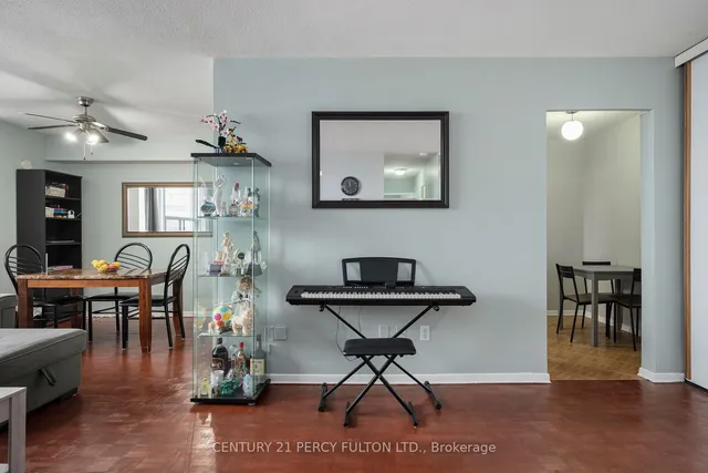 Additional image 15 of 180 Markham Rd Unit 915