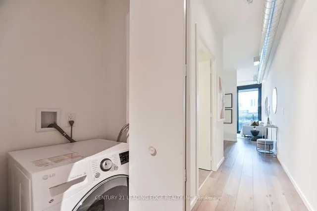 Additional image 18 of 21 Lawren Harris Sq Unit 610