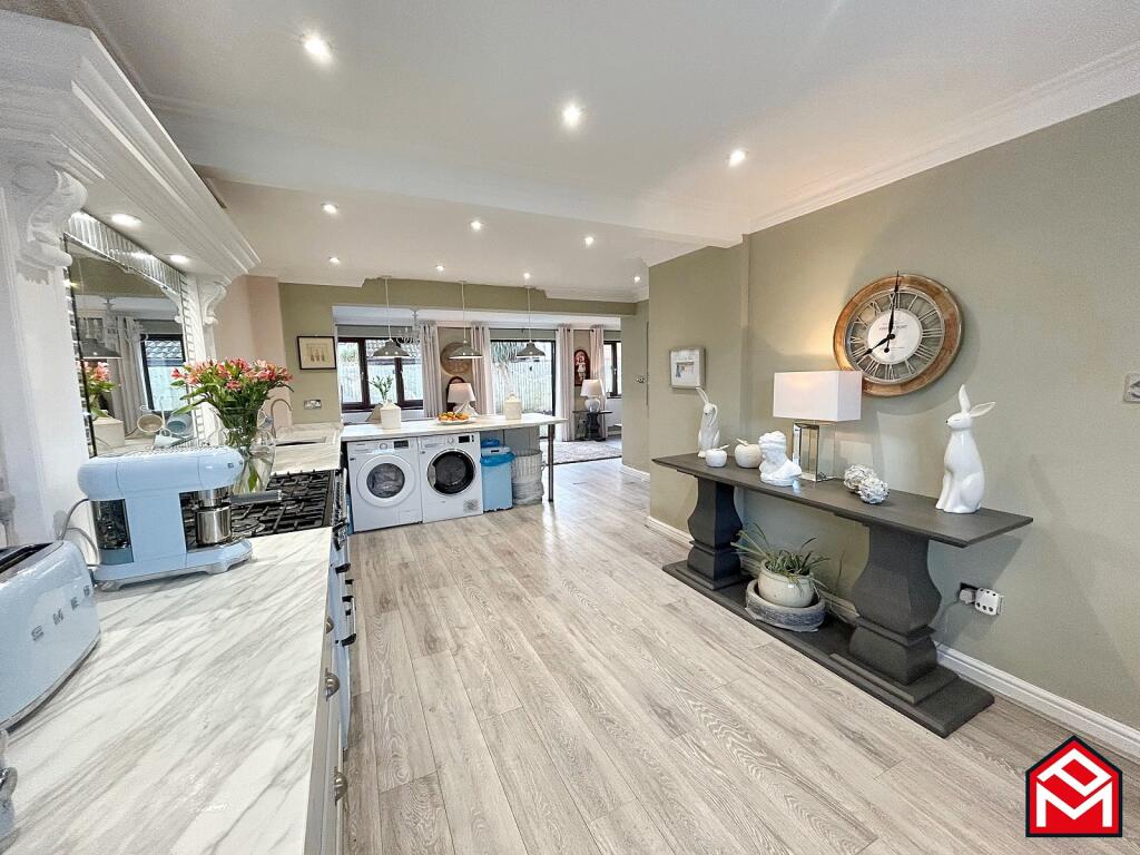 Additional image 7 of The Firs, Porthcawl, Bridgend County. CF36 5AX