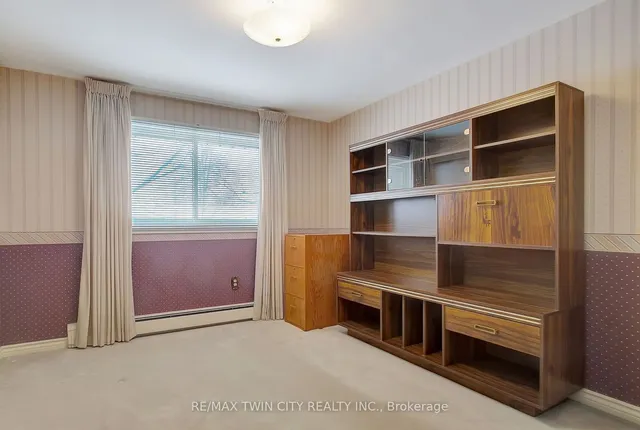 Additional image 29 of 28 Upper Canada Pl