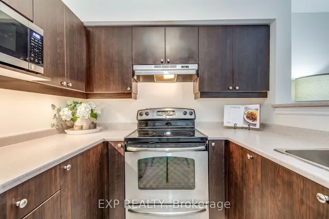 Additional image 6 of 1380 Main St Unit 309