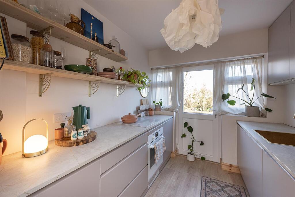 Additional image 13 of Marquis Lane, Harpenden