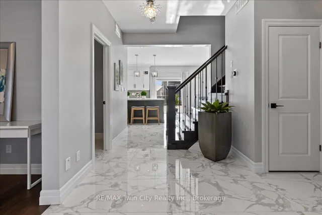 Additional image 5 of 68 Valleyscape Dr