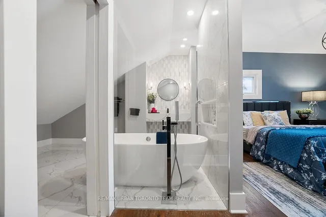 Additional image 33 of 9 Sword St