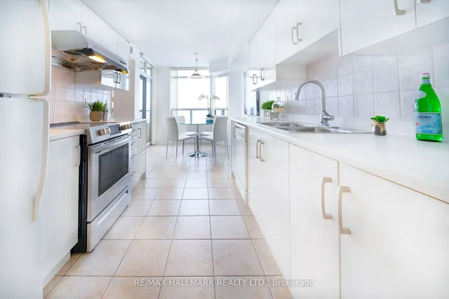 Additional image 10 of 35 Kingsbridge Garden Circ Unit 1905