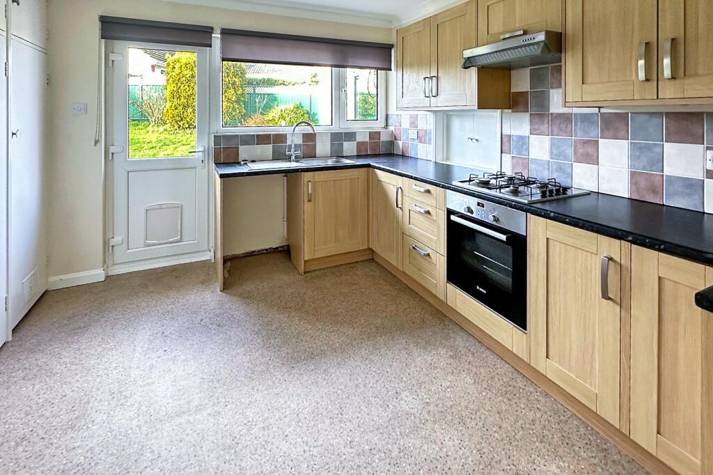 Additional image 4 of Jesmond Avenue, Highcliffe, Dorset. BH23 5AY