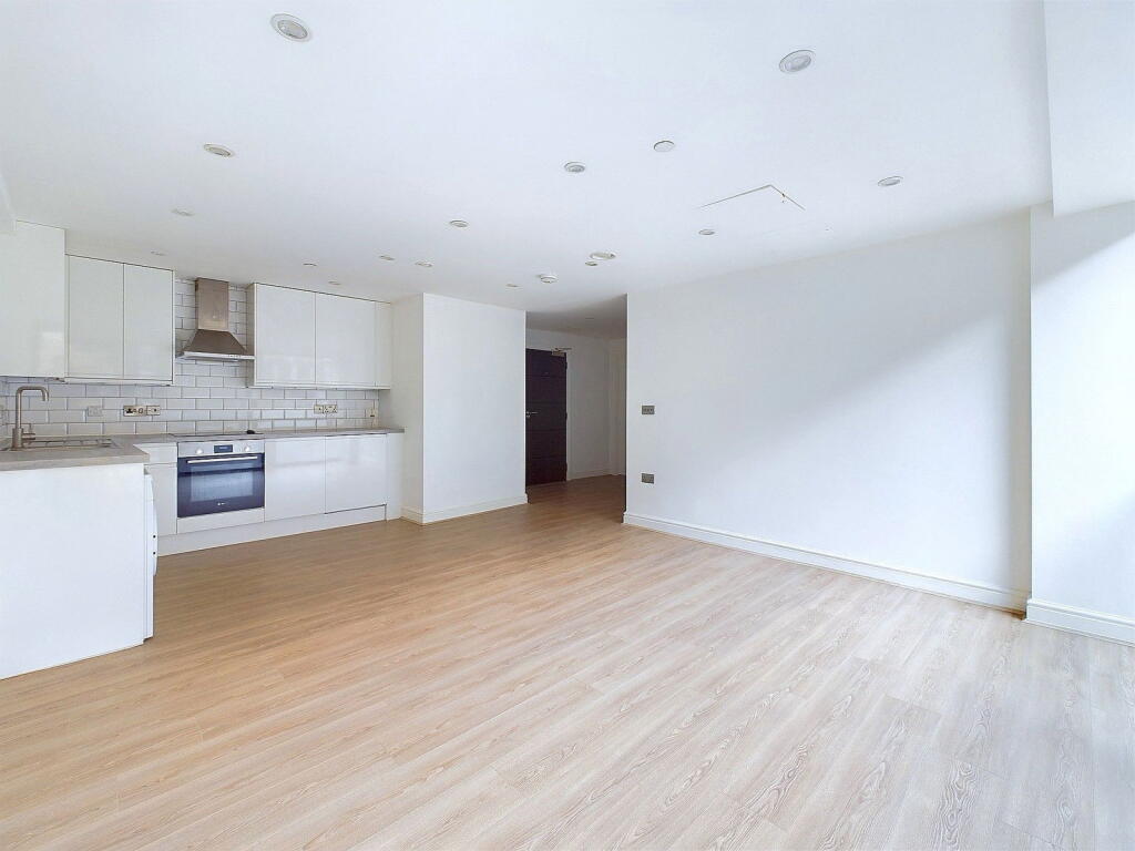 Additional image 11 of Worthing House, South Street, Worthing BN11 3AE