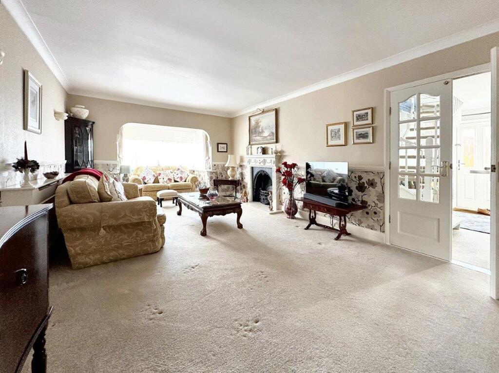 Additional image 8 of Bramber Avenue, Peacehaven, BN10 8HR