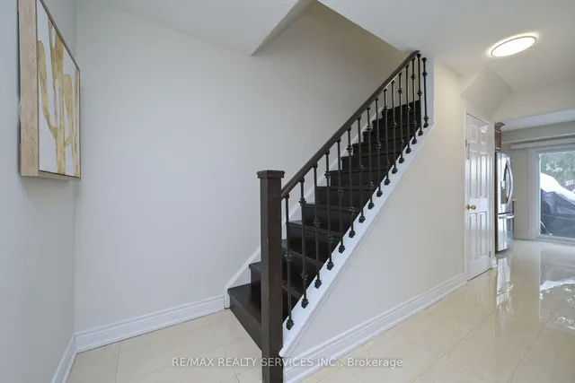 Additional image 17 of 54 Nancy McCredie Dr