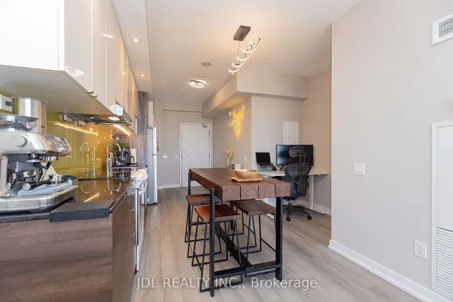 Additional image 7 of 121 Mcmahon Dr Unit 2302