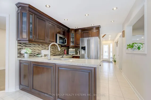 Additional image 11 of 6 Egret Crt