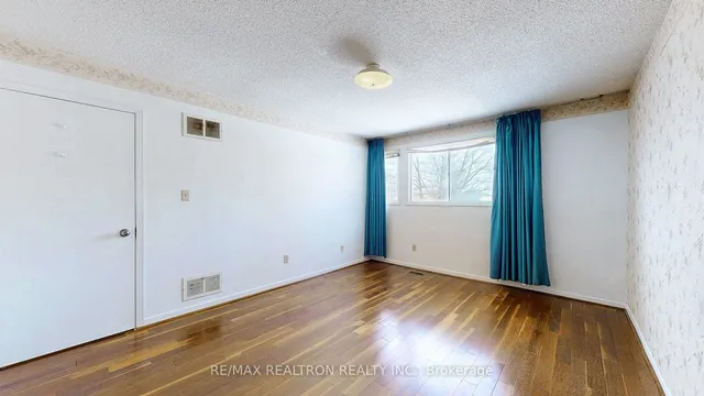 Additional image 18 of 7 Roughfield Cres