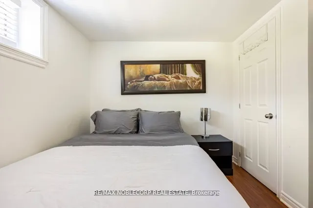 Additional image 35 of 4230 Bloor St