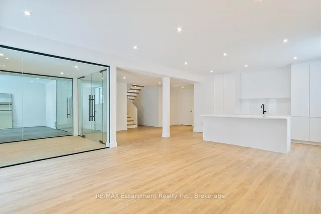 Additional image 37 of 1405 ACTON Cres