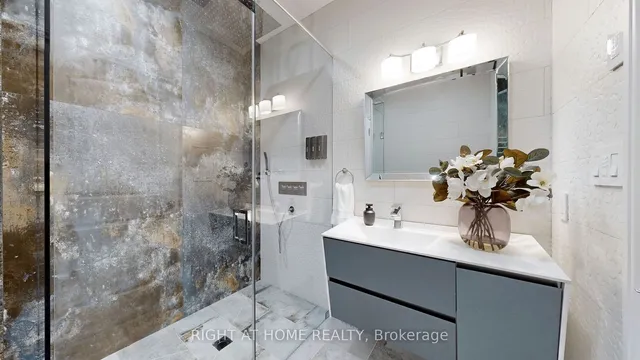 Additional image 32 of 10 Avery Ave