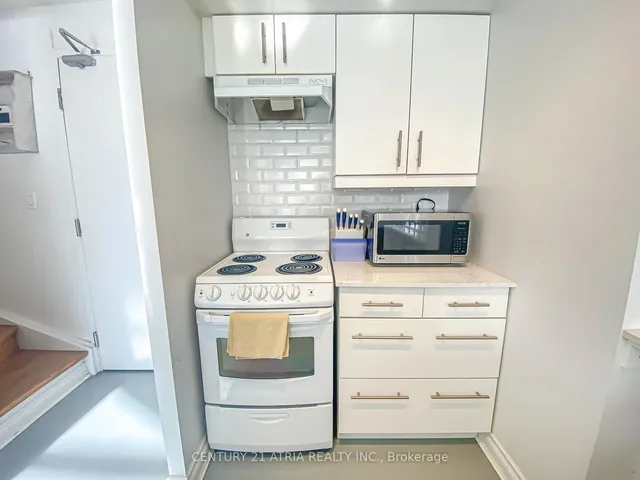 Additional image 11 of 1029 King St Unit 639