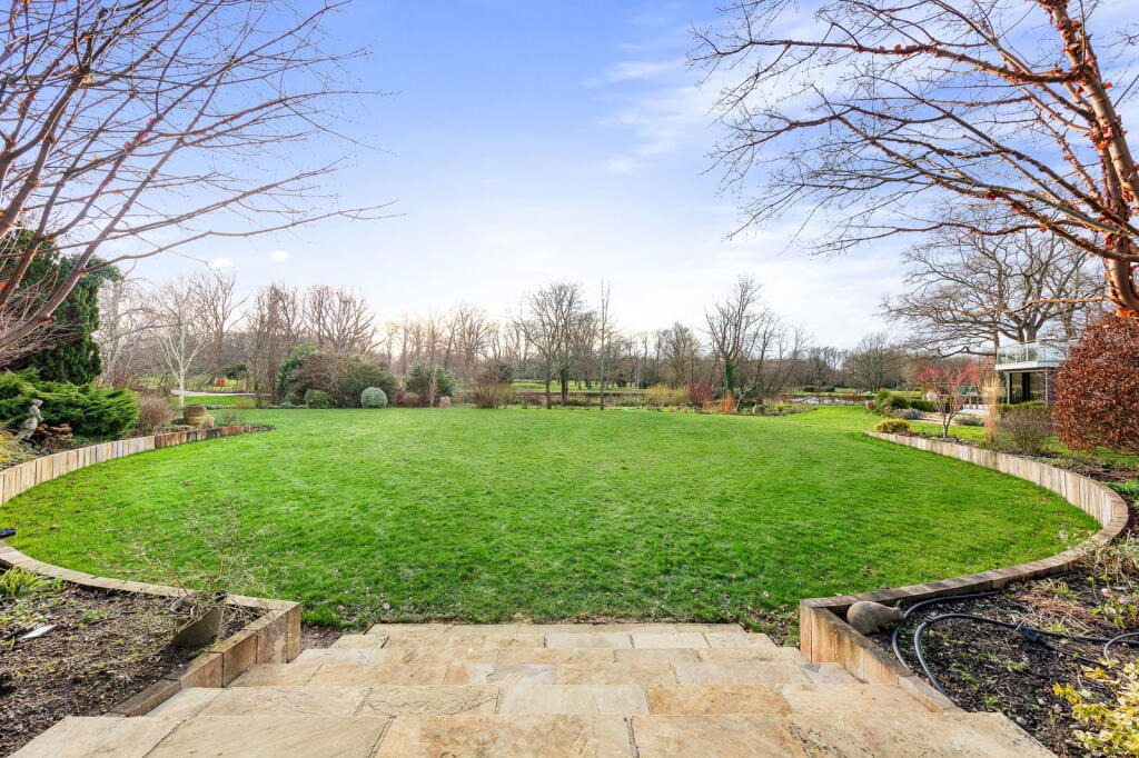 Additional image 36 of Barnfield Wood Close, Beckenham, BR3